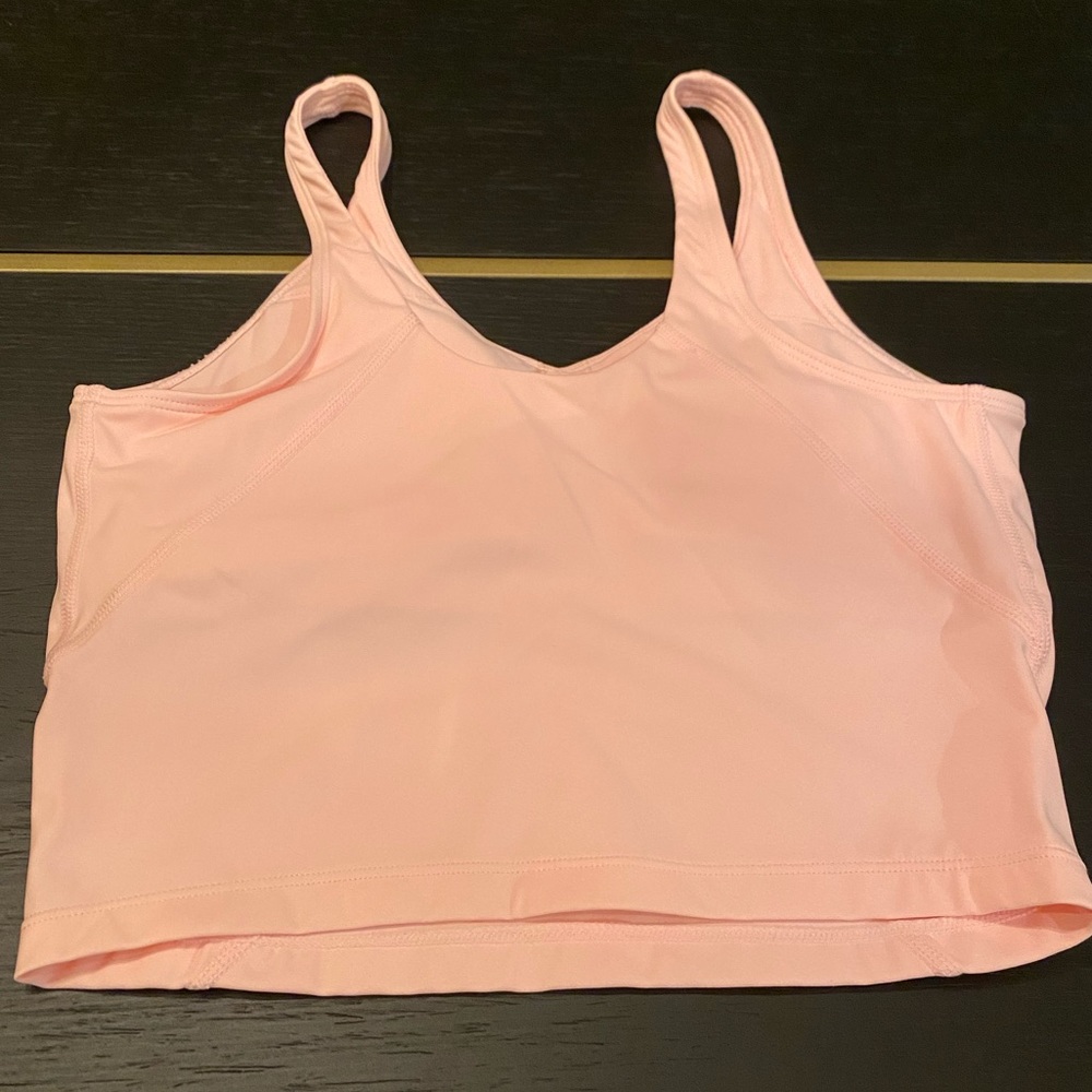 Women's Light Pink Form-Fitting Workout Tank